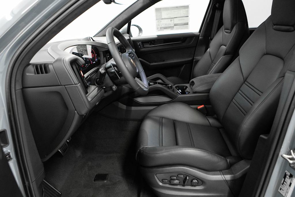Thumbnail: 2026 Porsche Cayenne - 9