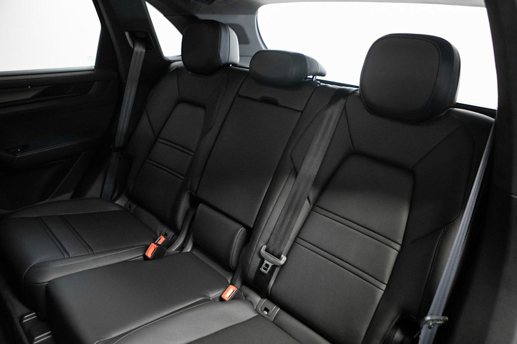 Thumbnail: 2026 Porsche Cayenne - 34