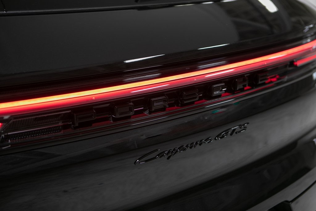 Thumbnail: 2025 Porsche Cayenne - 38