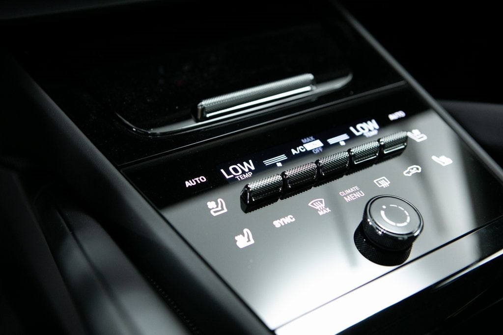 Thumbnail: 2025 Porsche Cayenne - 28