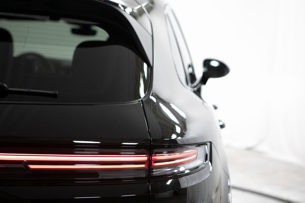 Thumbnail: 2025 Porsche Cayenne - 40