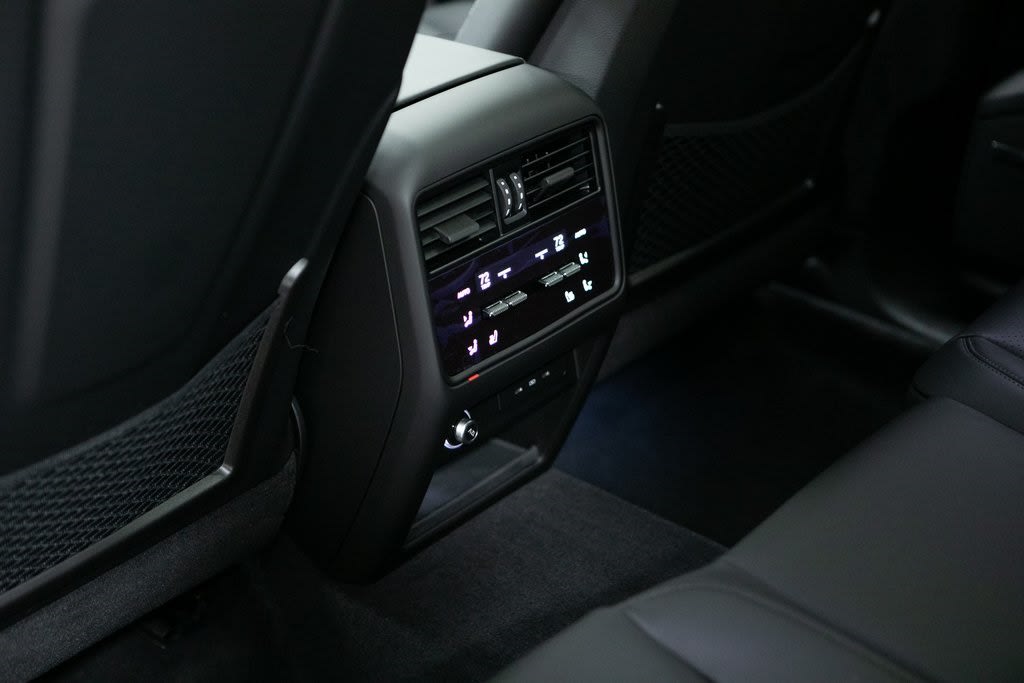 Thumbnail: 2025 Porsche Cayenne - 34