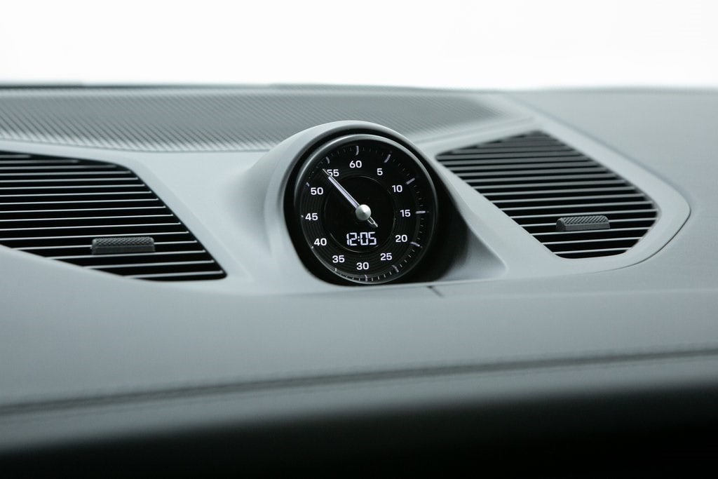 Thumbnail: 2025 Porsche Cayenne - 32