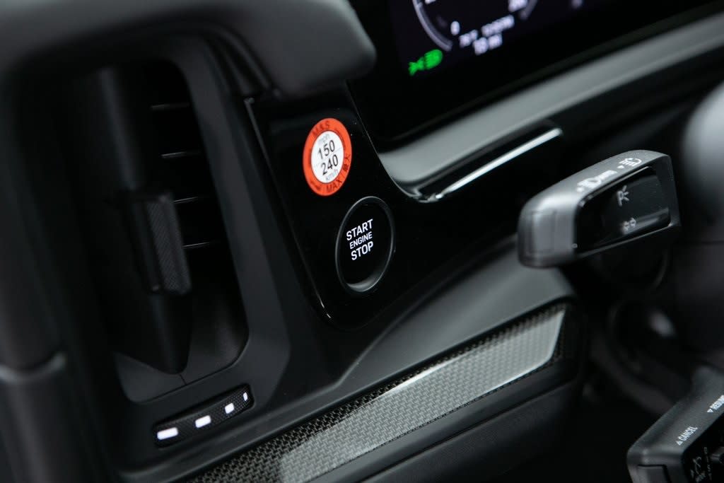 Thumbnail: 2025 Porsche Cayenne - 27