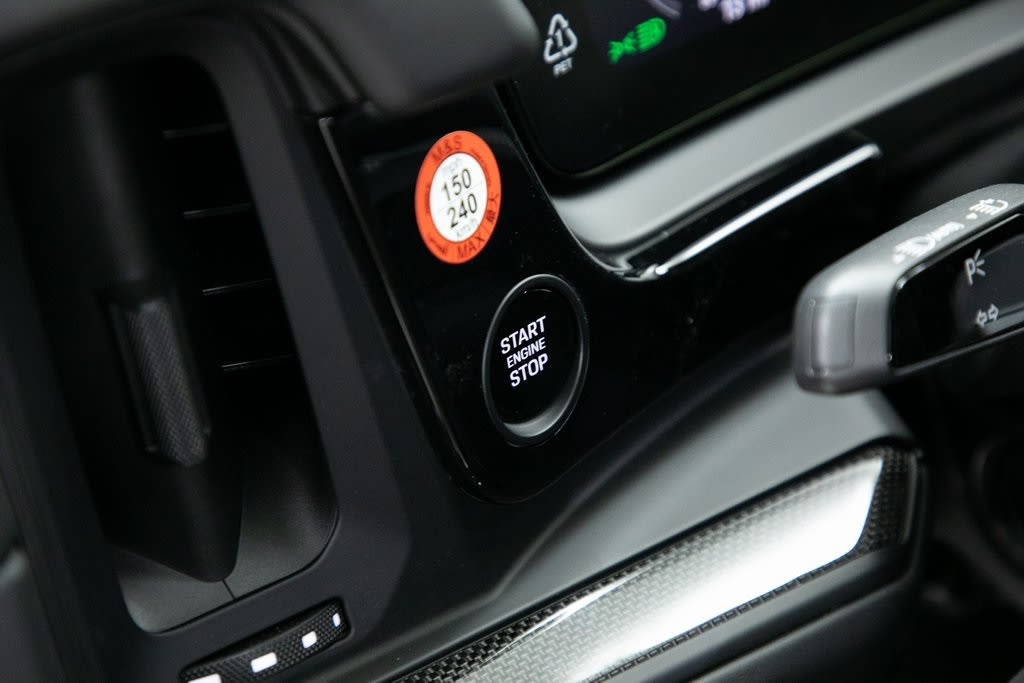 Thumbnail: 2025 Porsche Cayenne - 24