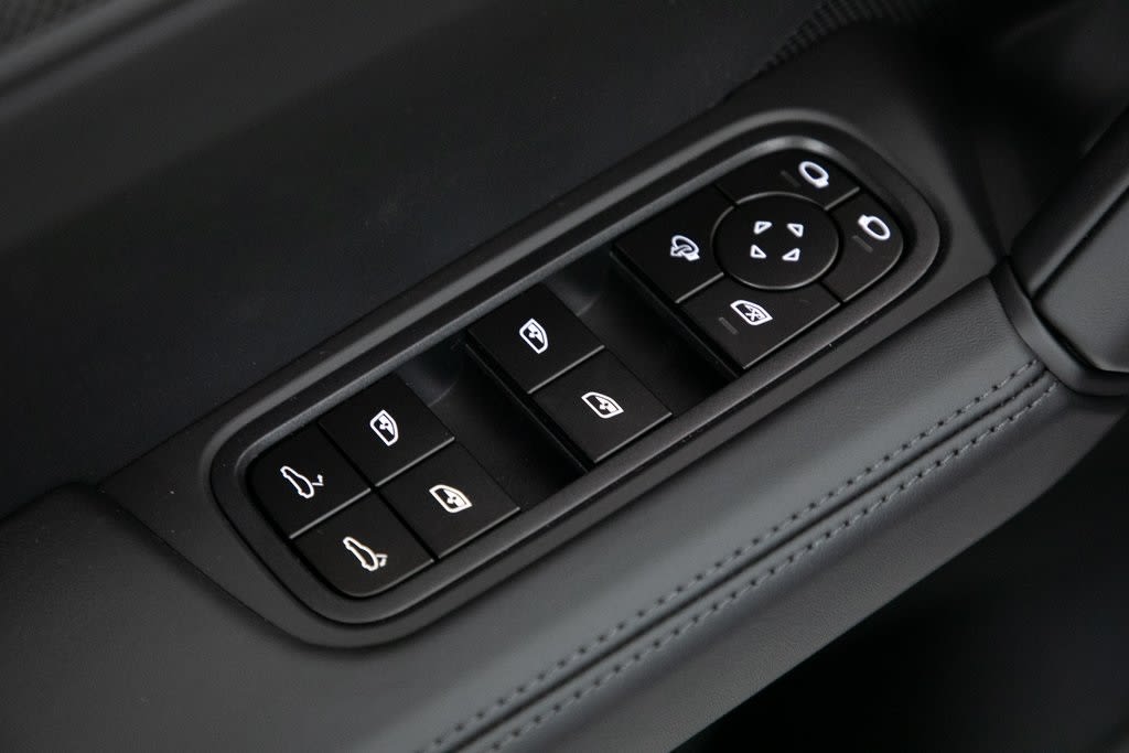 Thumbnail: 2025 Porsche Cayenne - 22