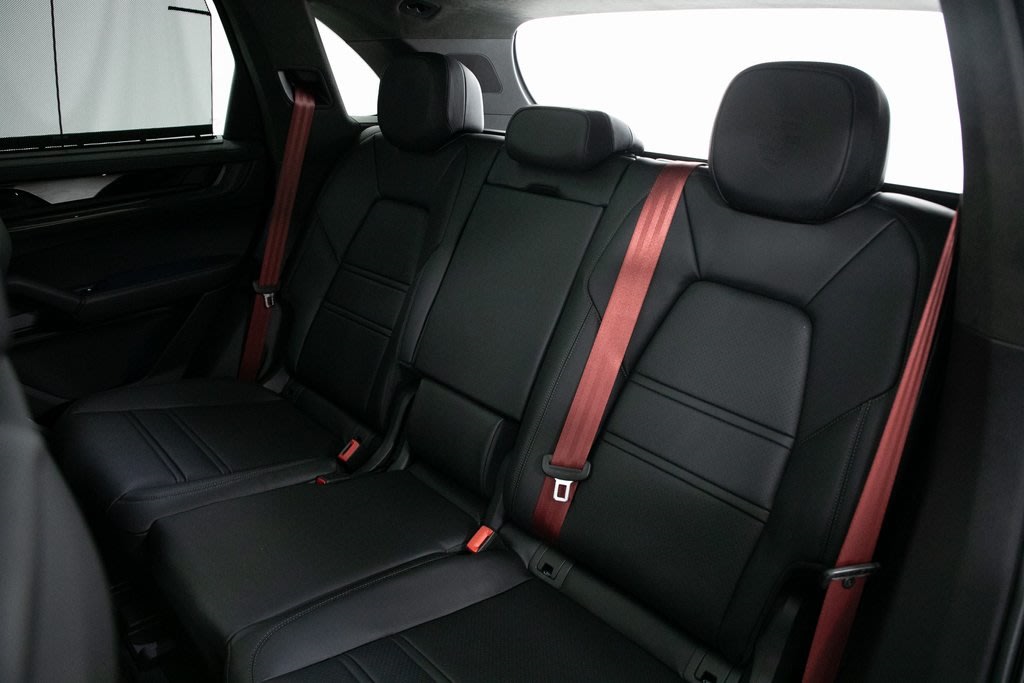 Thumbnail: 2025 Porsche Cayenne - 33