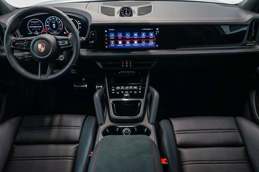 Thumbnail: 2026 Porsche Cayenne - 10