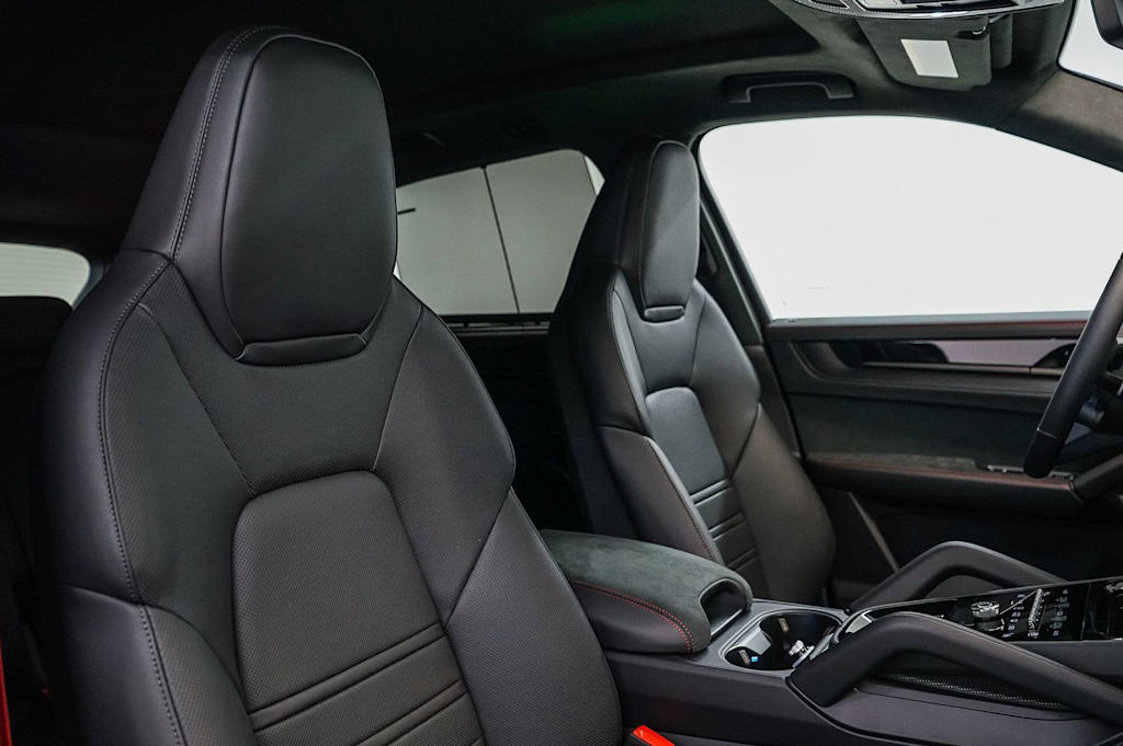 Thumbnail: 2026 Porsche Cayenne - 12