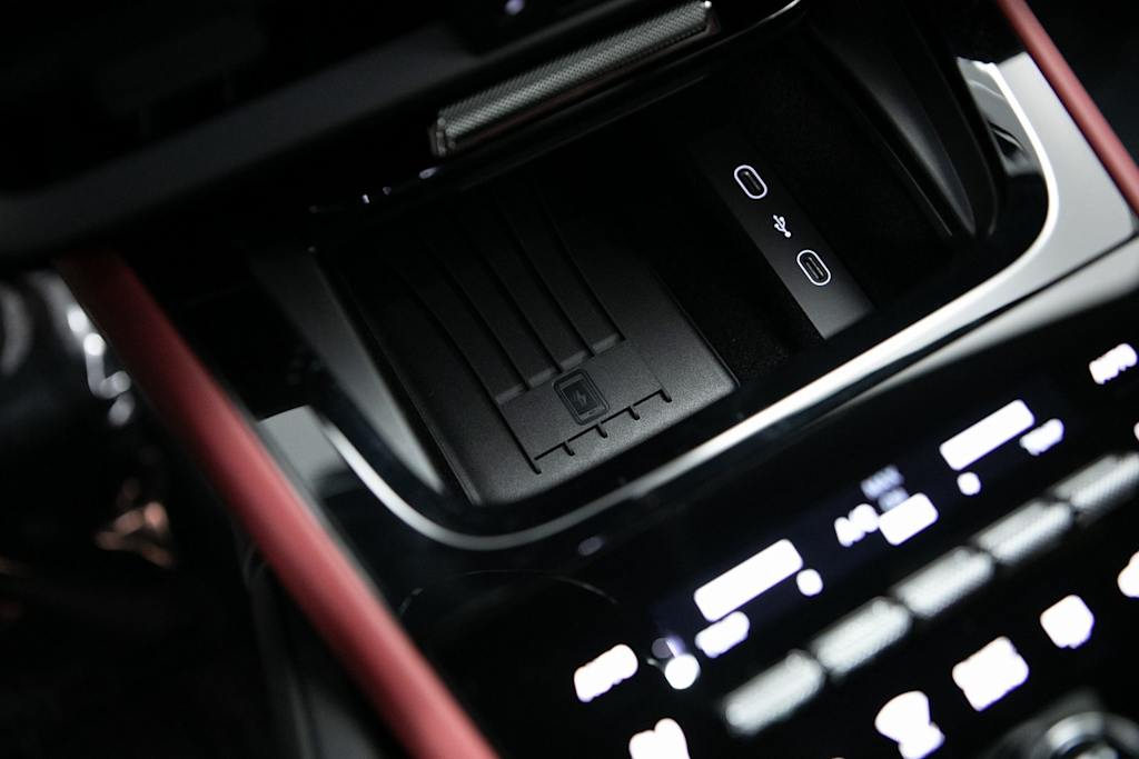 Thumbnail: 2026 Porsche Cayenne - 26