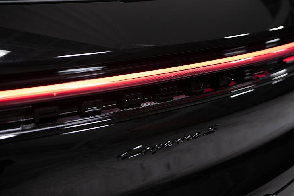 Thumbnail: 2026 Porsche Cayenne - 37