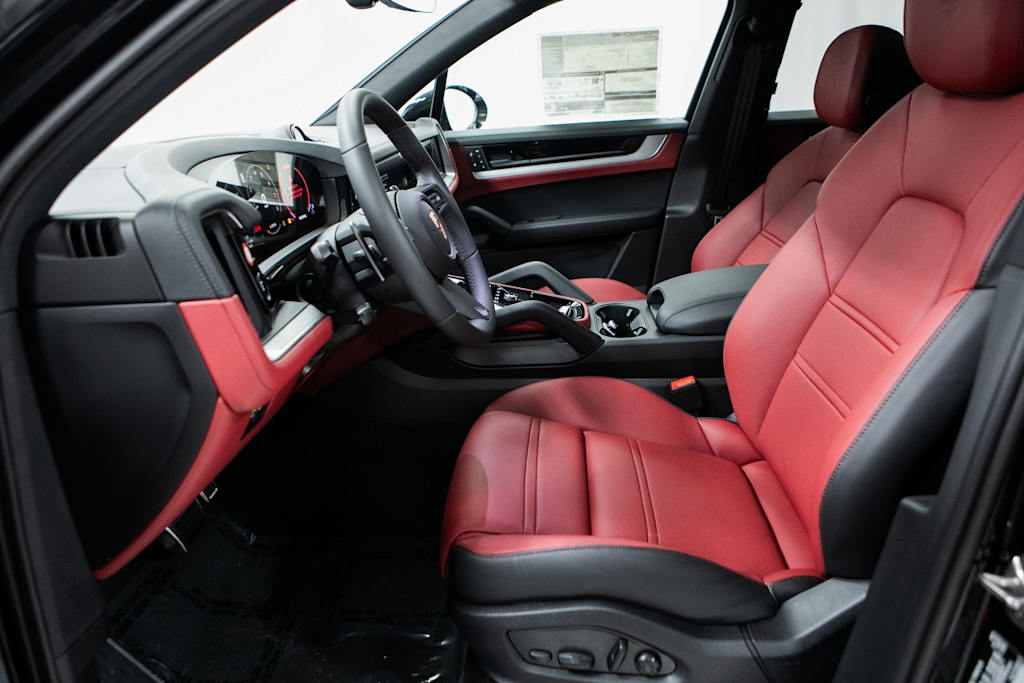 Thumbnail: 2026 Porsche Cayenne - 10