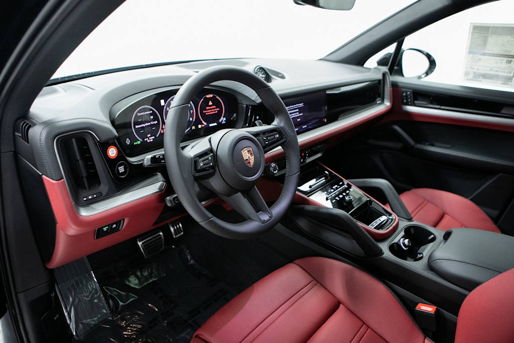 Thumbnail: 2026 Porsche Cayenne - 2