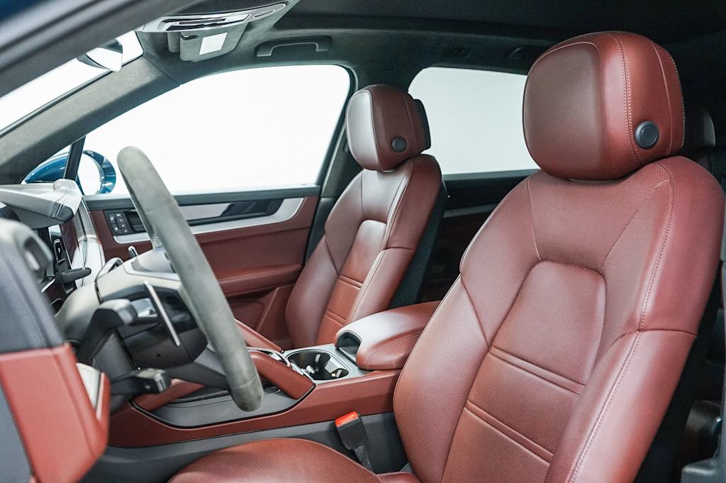 Thumbnail: 2024 Porsche Cayenne - 11