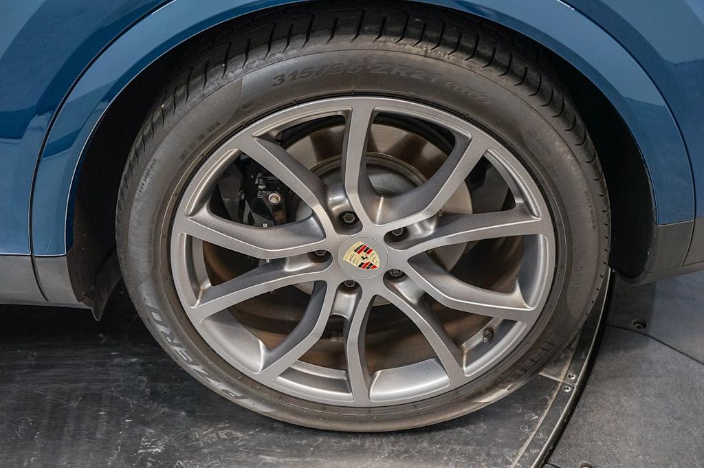 Thumbnail: 2024 Porsche Cayenne - 8