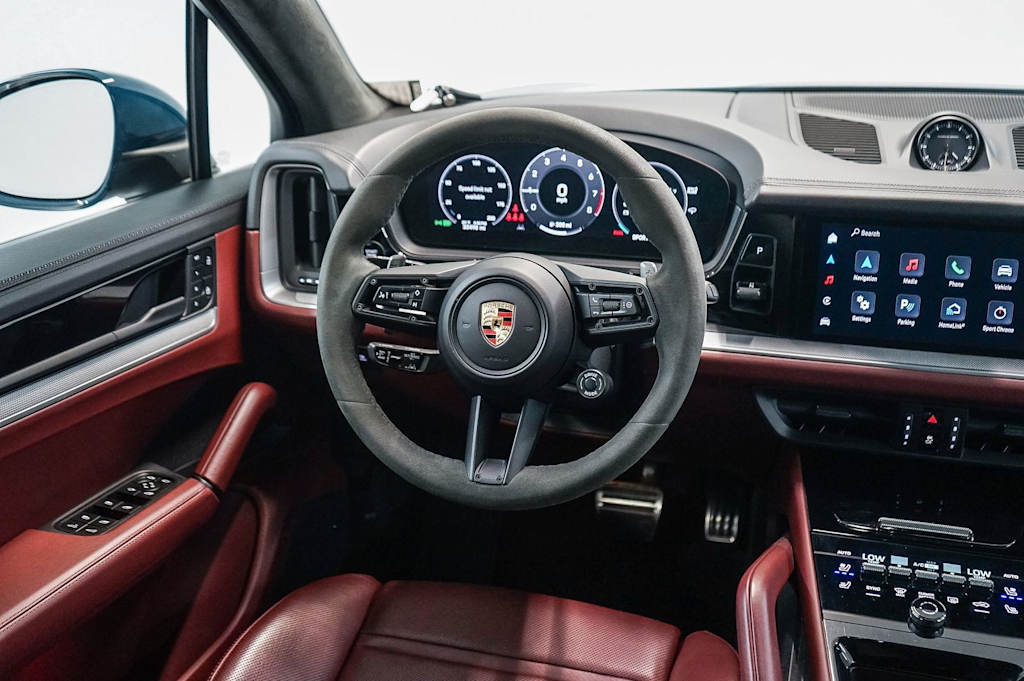 Thumbnail: 2024 Porsche Cayenne - 15