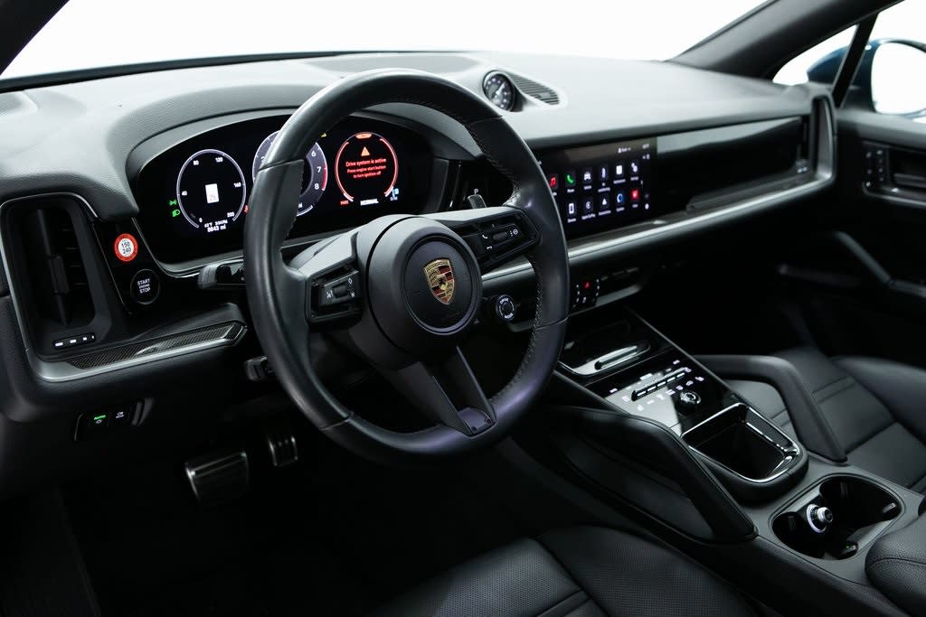 2024 Porsche Cayenne S 2