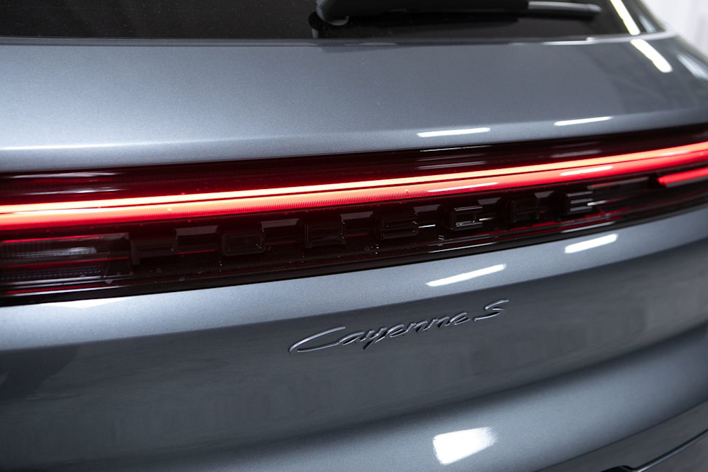 Thumbnail: 2026 Porsche Cayenne - 24