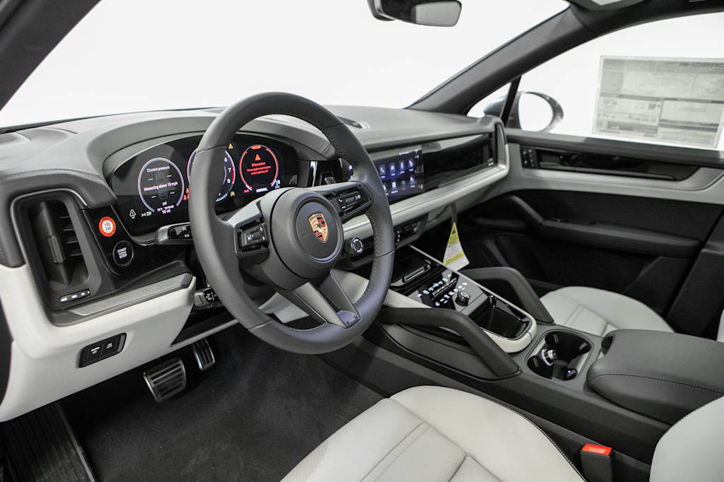 Thumbnail: 2026 Porsche Cayenne - 2