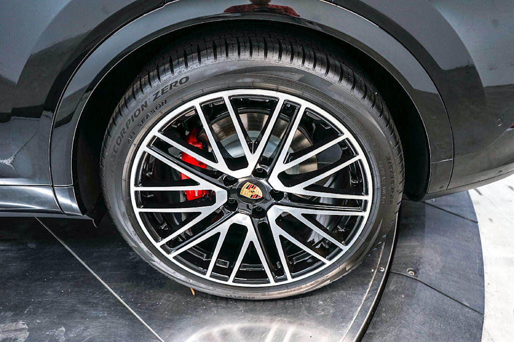 Thumbnail: 2026 Porsche Cayenne - 5