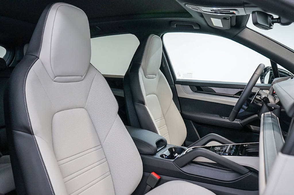 Thumbnail: 2026 Porsche Cayenne - 9