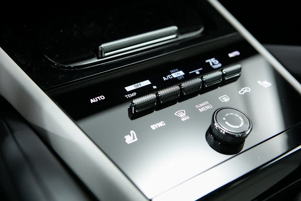 Thumbnail: 2026 Porsche Cayenne - 24