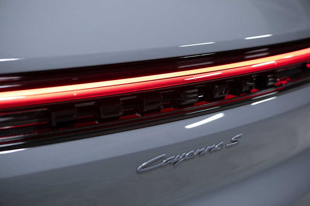 Thumbnail: 2026 Porsche Cayenne - 36