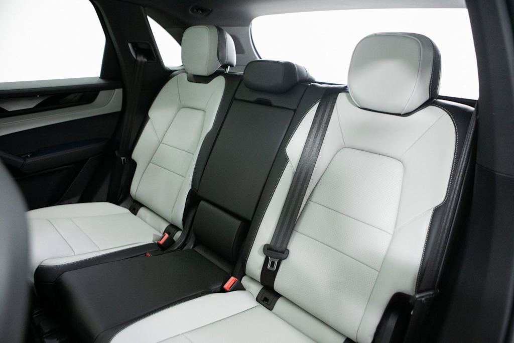 Thumbnail: 2026 Porsche Cayenne - 31