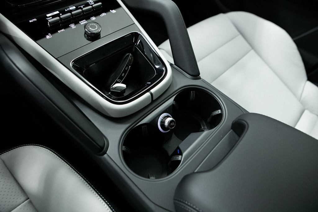 Thumbnail: 2026 Porsche Cayenne - 26