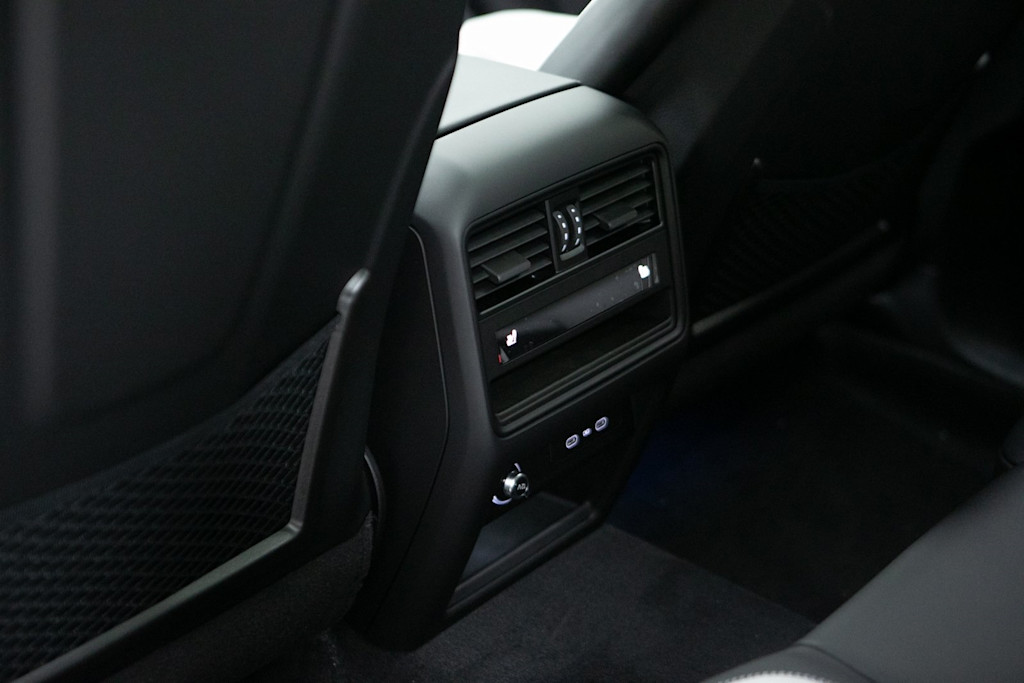 Thumbnail: 2026 Porsche Cayenne - 29