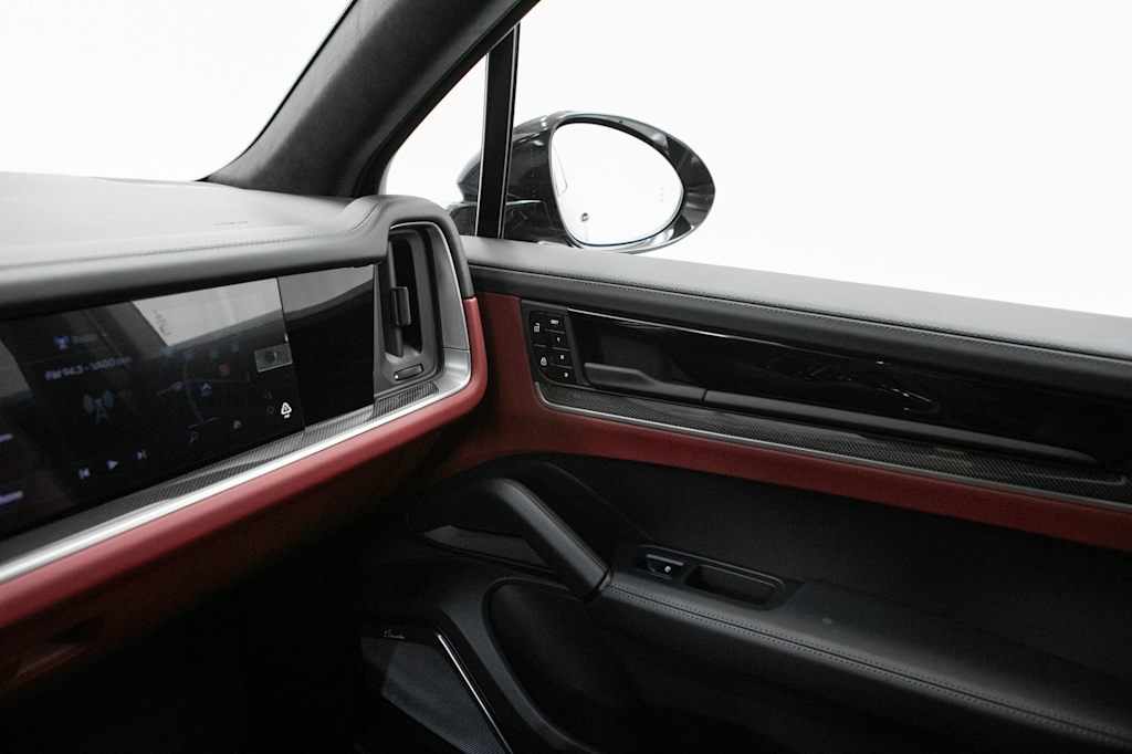 Thumbnail: 2026 Porsche Cayenne - 33