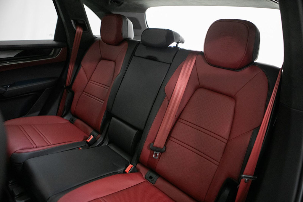 Thumbnail: 2026 Porsche Cayenne - 39