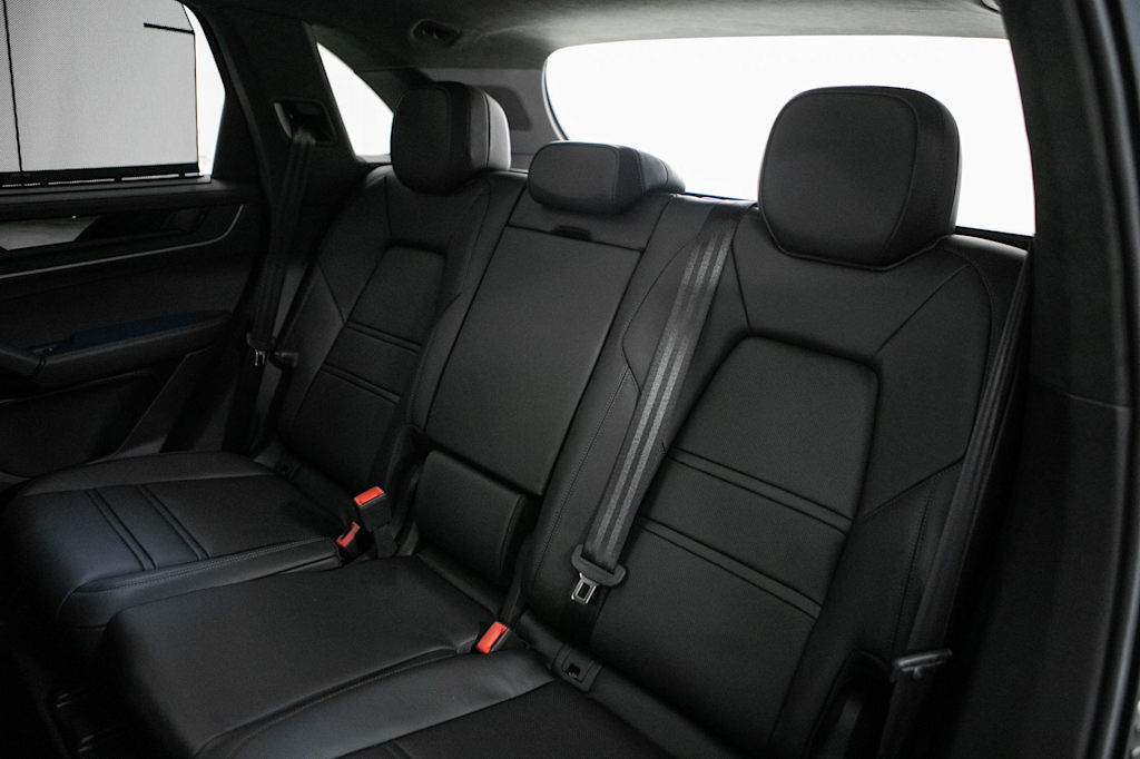 Thumbnail: 2026 Porsche Cayenne - 39