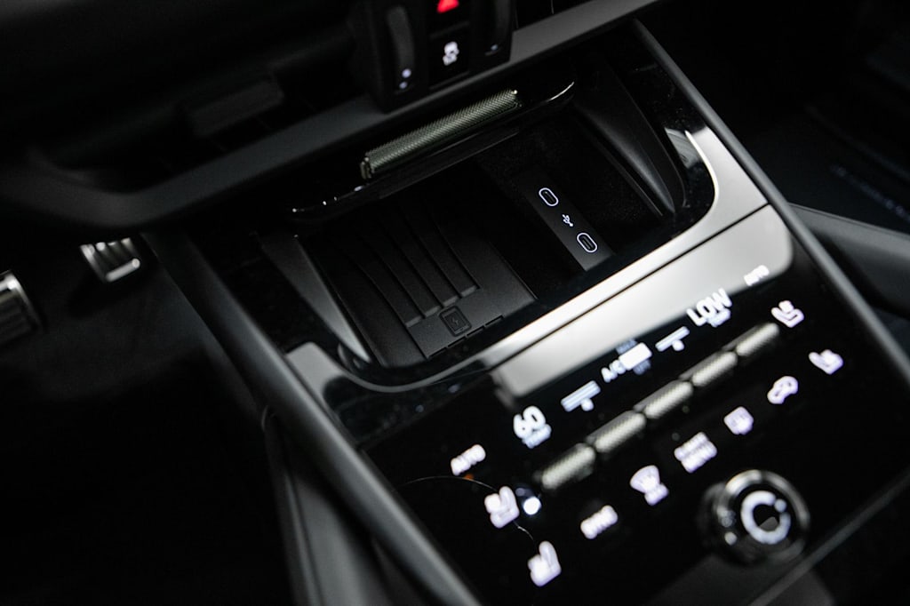 Thumbnail: 2026 Porsche Cayenne - 32