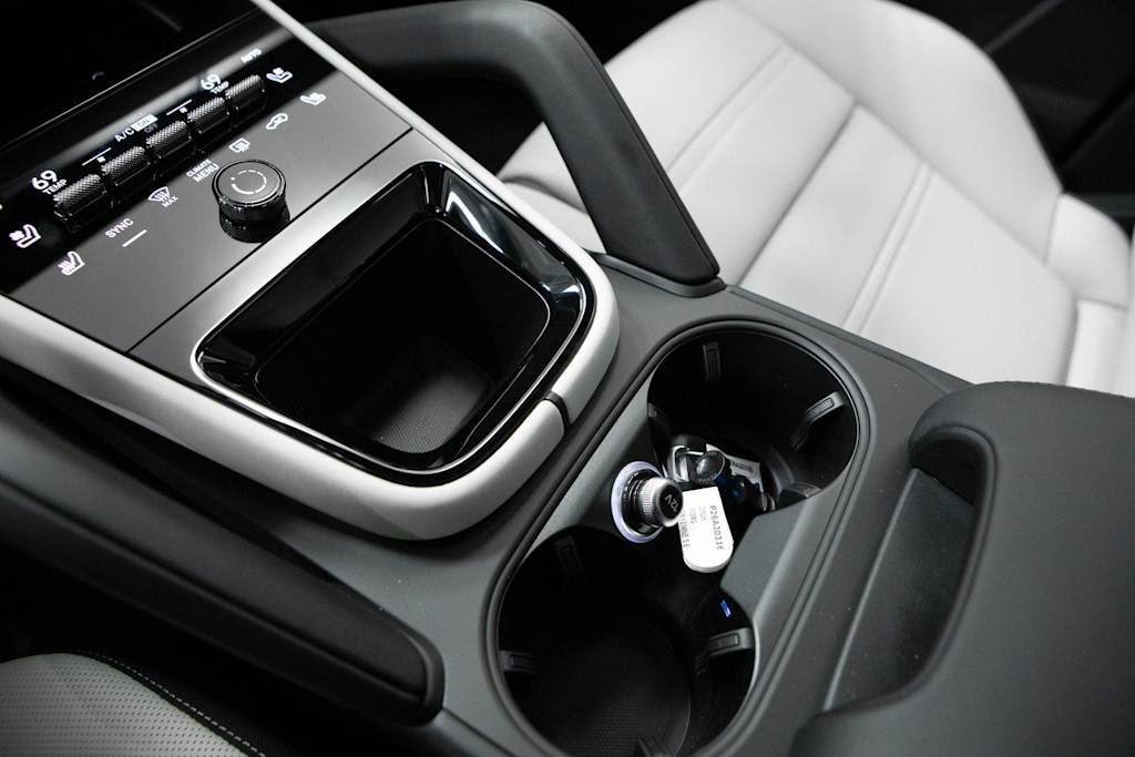 Thumbnail: 2026 Porsche Cayenne - 27