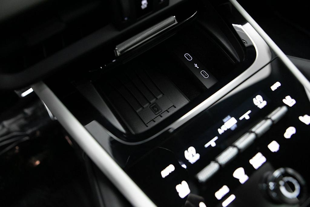 Thumbnail: 2026 Porsche Cayenne - 26