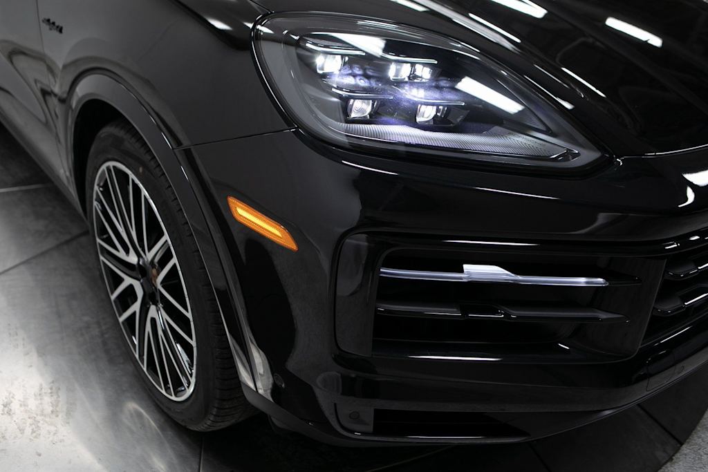 Thumbnail: 2026 Porsche Cayenne - 20