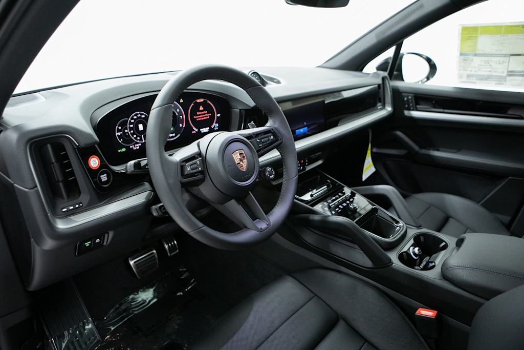 Thumbnail: 2026 Porsche Cayenne - 2