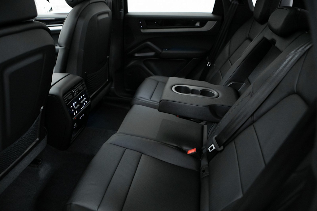 Thumbnail: 2026 Porsche Cayenne - 31