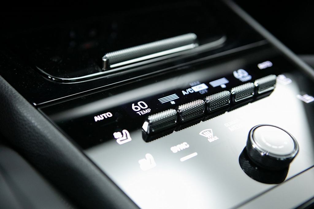 Thumbnail: 2026 Porsche Cayenne - 26