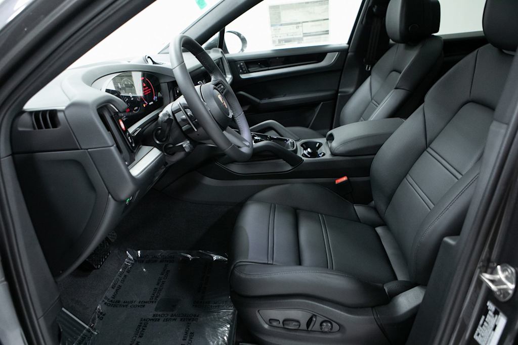 Thumbnail: 2026 Porsche Cayenne - 10