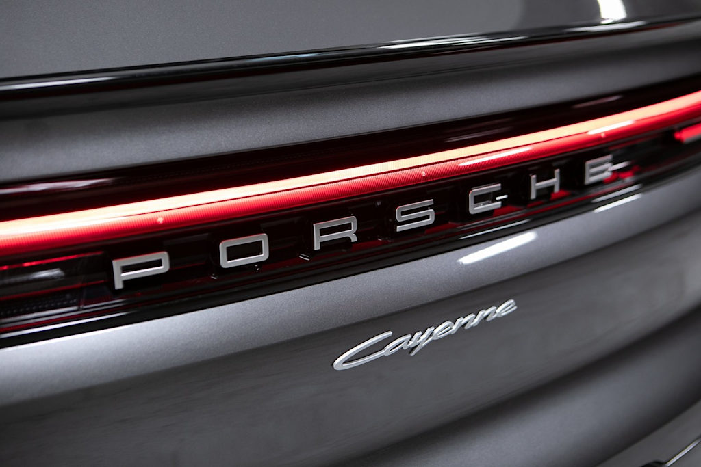 Thumbnail: 2026 Porsche Cayenne - 37