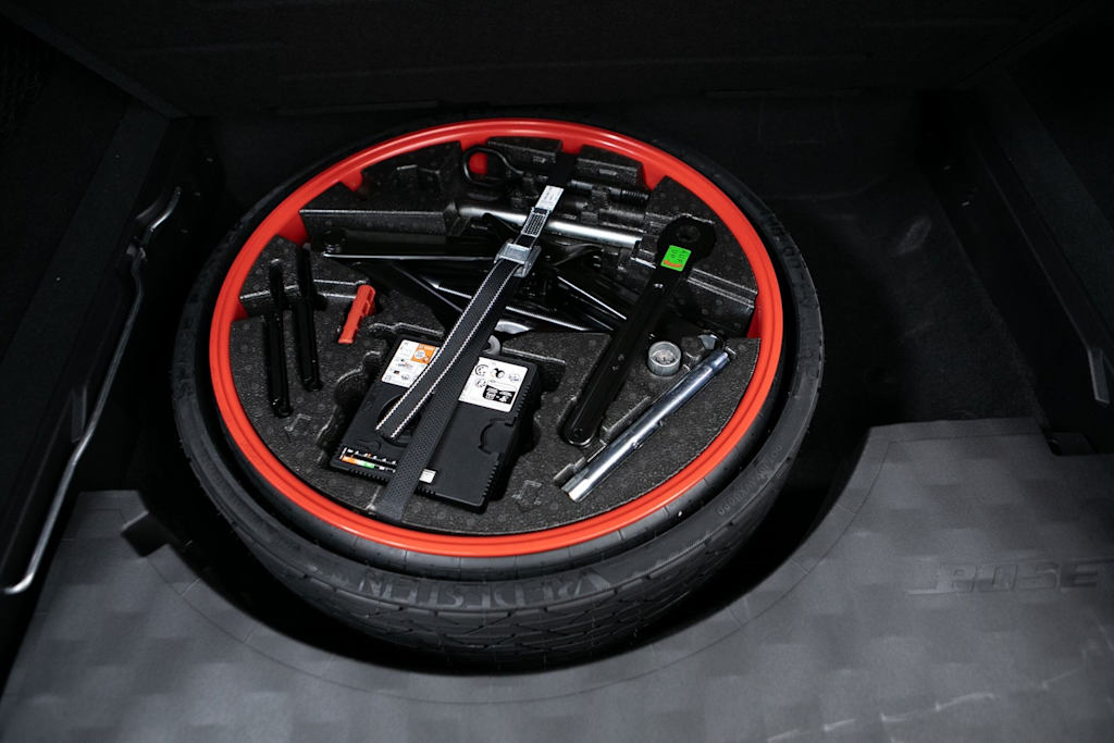 Thumbnail: 2026 Porsche Cayenne - 33