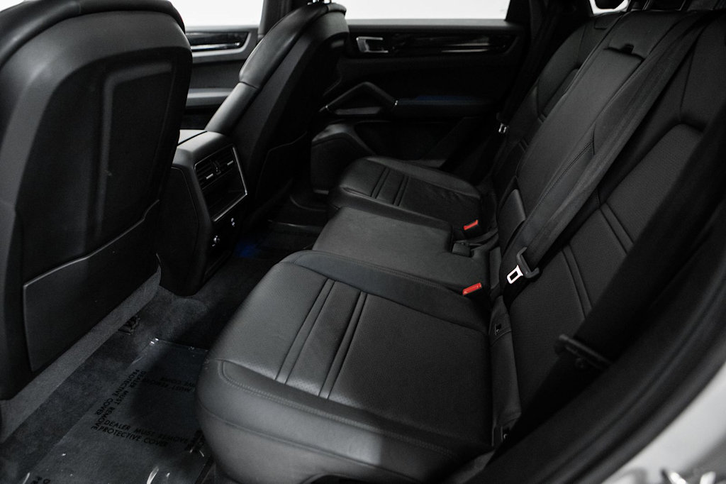 Thumbnail: 2023 Porsche Cayenne - 12