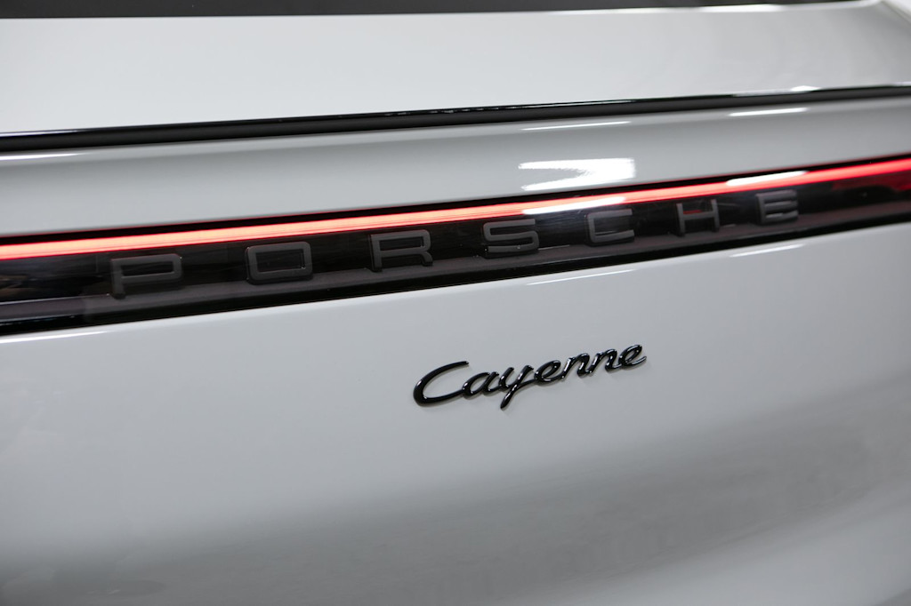 Thumbnail: 2023 Porsche Cayenne - 24