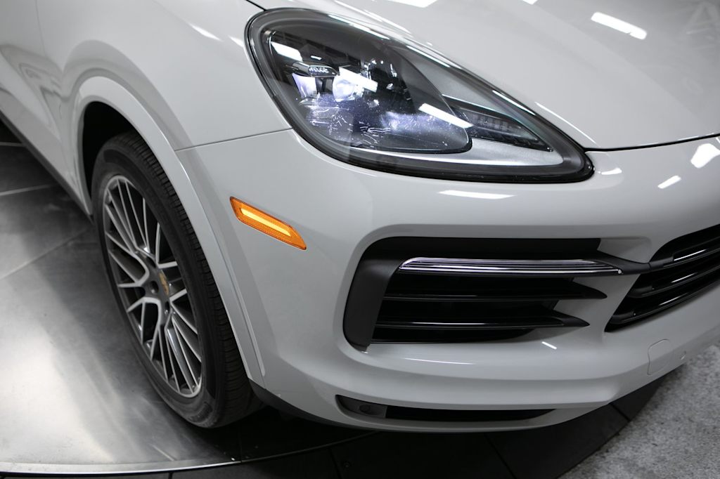 Thumbnail: 2023 Porsche Cayenne - 20