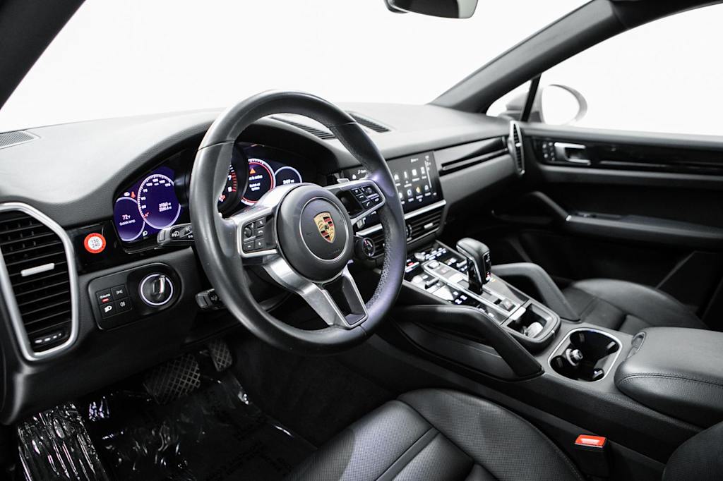 Thumbnail: 2023 Porsche Cayenne - 2