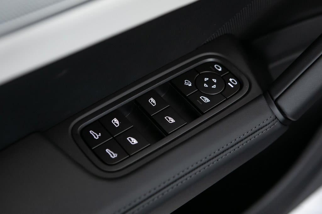 Thumbnail: 2026 Porsche Cayenne - 21