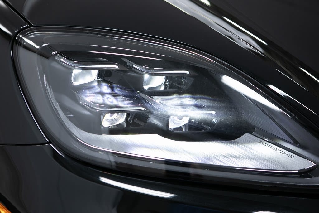 Thumbnail: 2026 Porsche Cayenne - 35