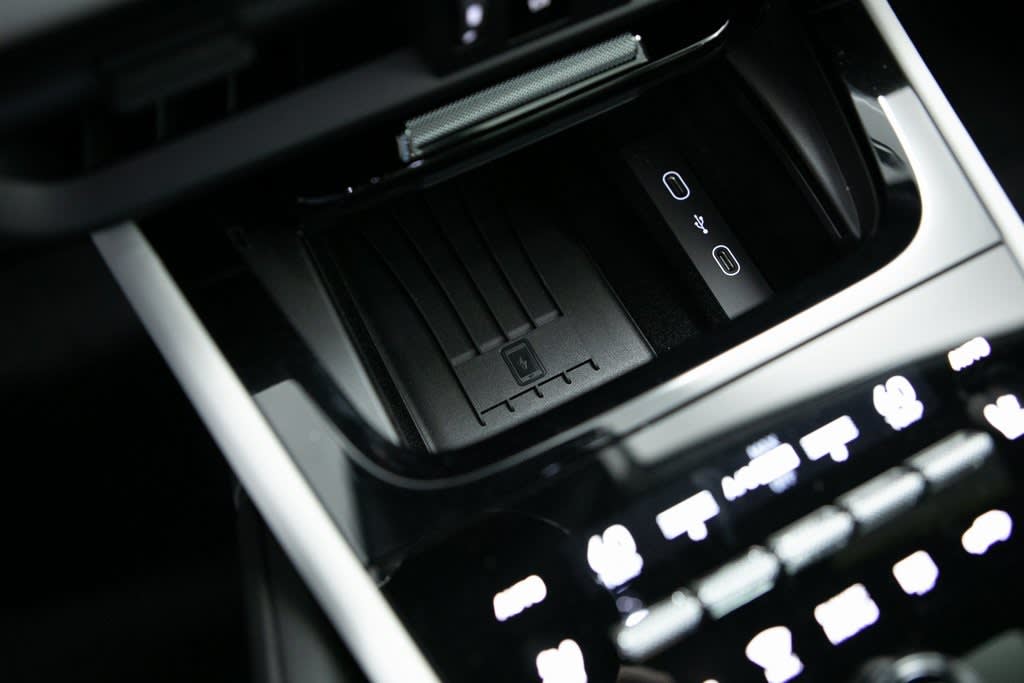 Thumbnail: 2026 Porsche Cayenne - 25